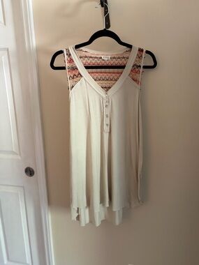 POL Cream Tank with Textured Multicolor Yoke